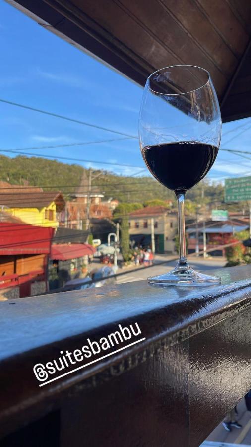 Bambu Suítes Santo Antonio do Pinhal Bagian luar foto